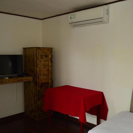 Hotel Sierpe River- Oleaje Sereno Buitenkant foto