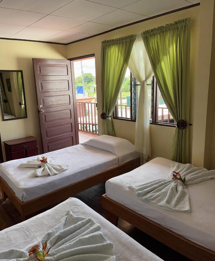 Hotel Sierpe River- Oleaje Sereno Buitenkant foto