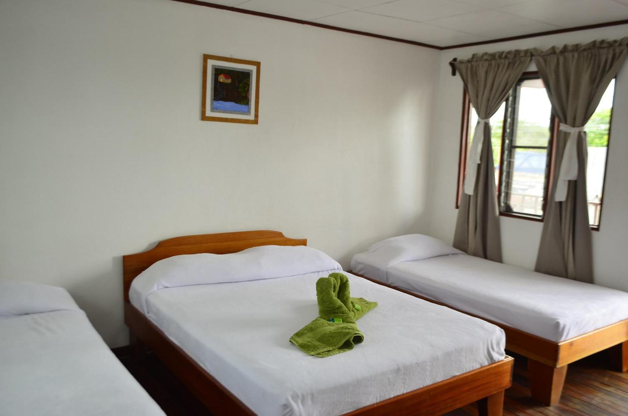 Hotel Sierpe River- Oleaje Sereno Buitenkant foto